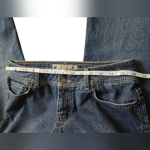 American Eagle Outfitters Dark Blue Flare Capri Jeans - Size 6 - Picture 7 of 8